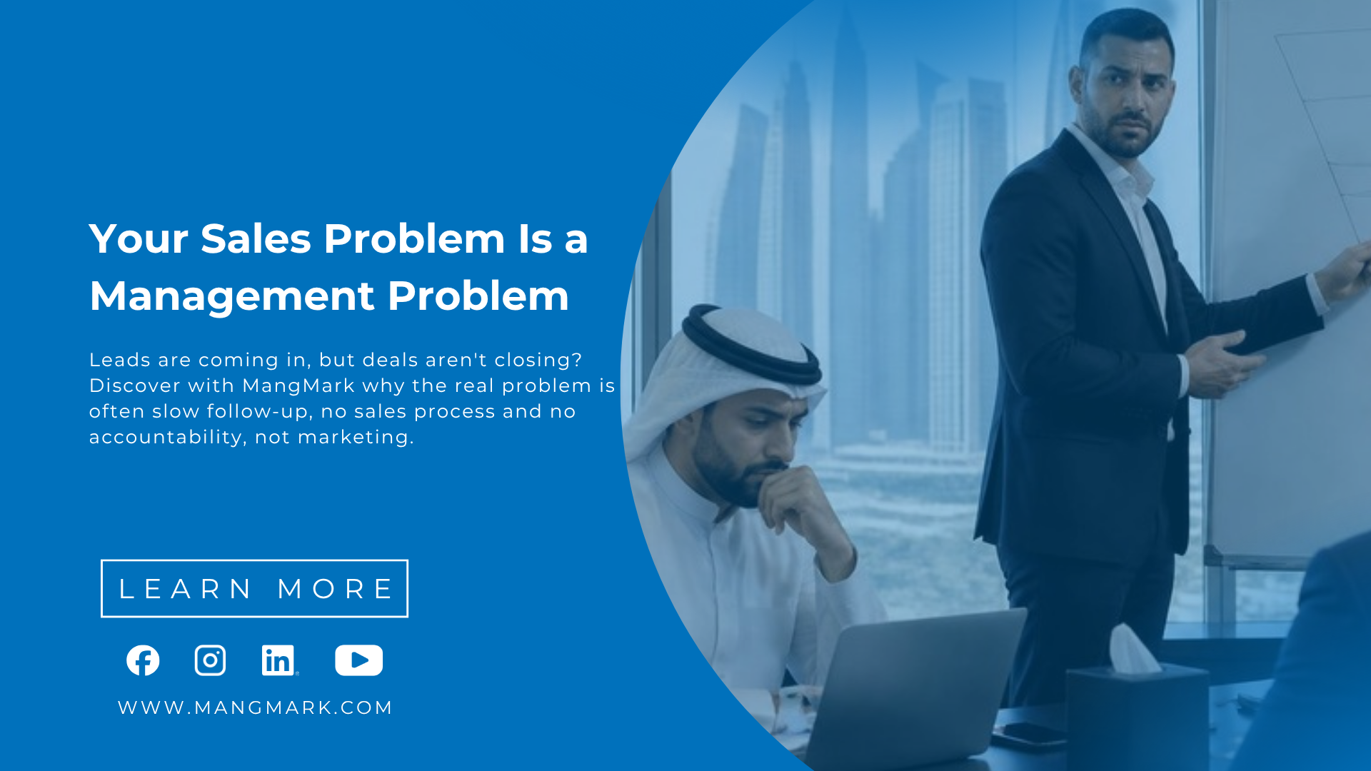Sales management in Dubai – manager leading a sales team meeting